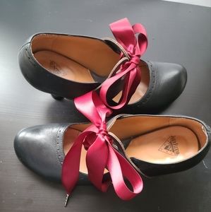 Mollie Johnson Fluevogs